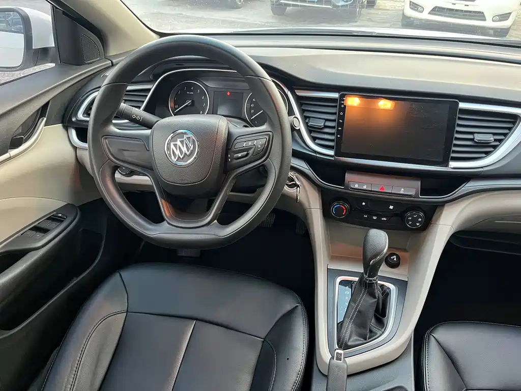 Buick Excelle 2016 — фото 11
