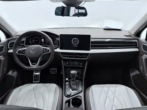 Volkswagen Tiguan L 2023