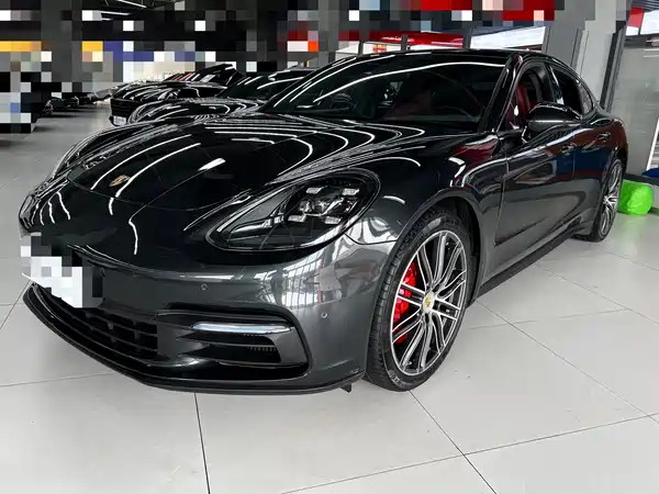 Porsche Panamera 2019