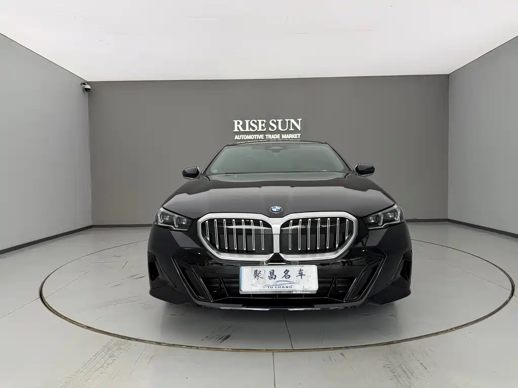 BMW 5 Series 2026