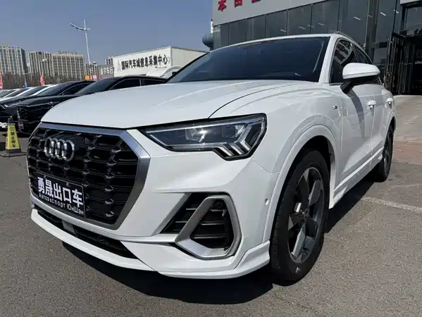 Audi Q3 2022