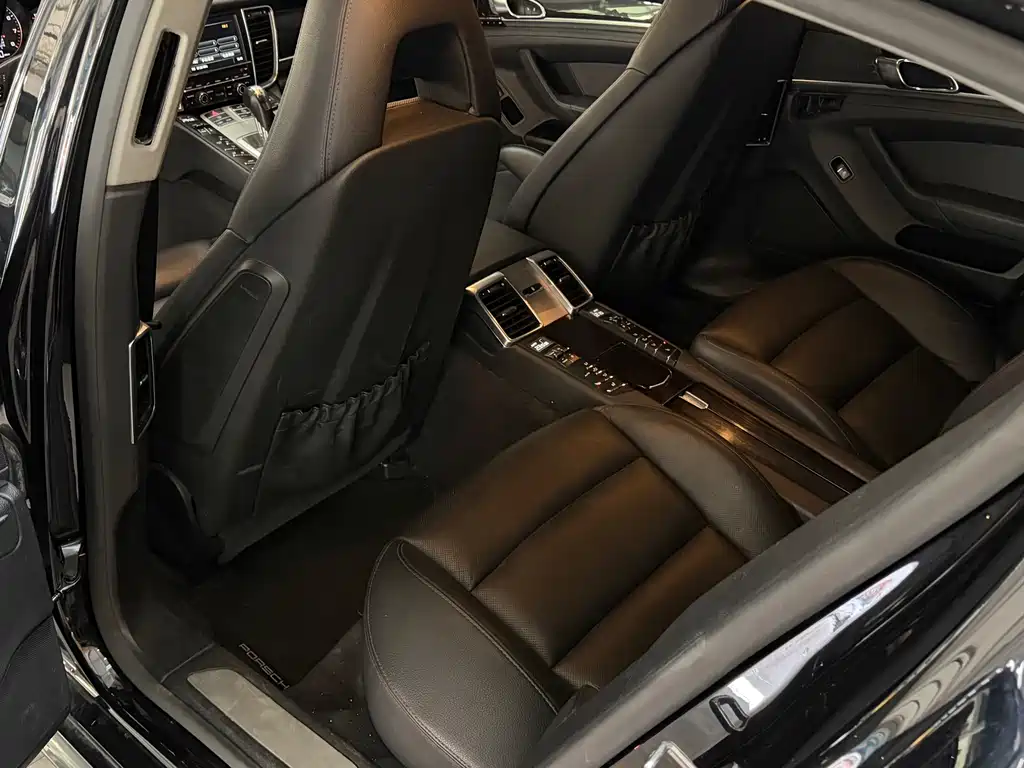 Porsche Panamera 2016 — фото 17