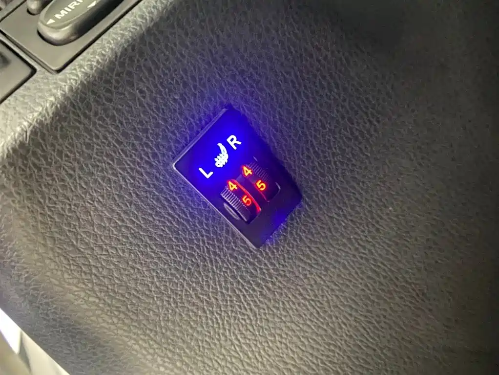 Toyota Yaris L 2022 — фото 14