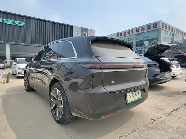 Li Auto L6 2024
