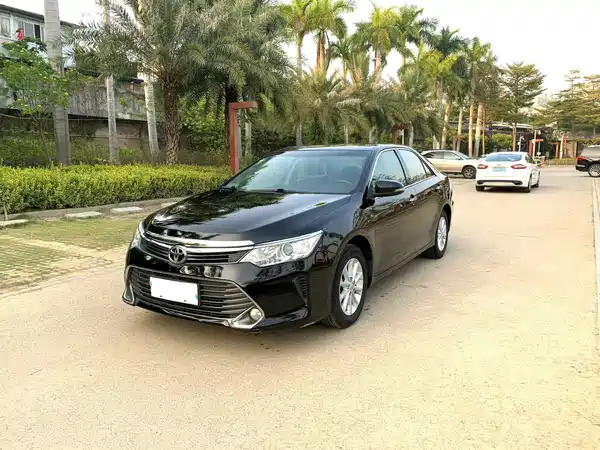 Toyota Camry 2016