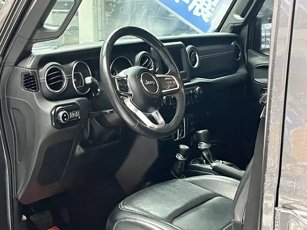 Jeep Wrangler 2019 — фото 7