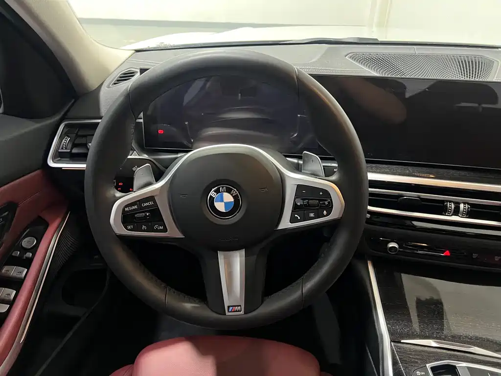 BMW 3 Series 2024 — фото 14