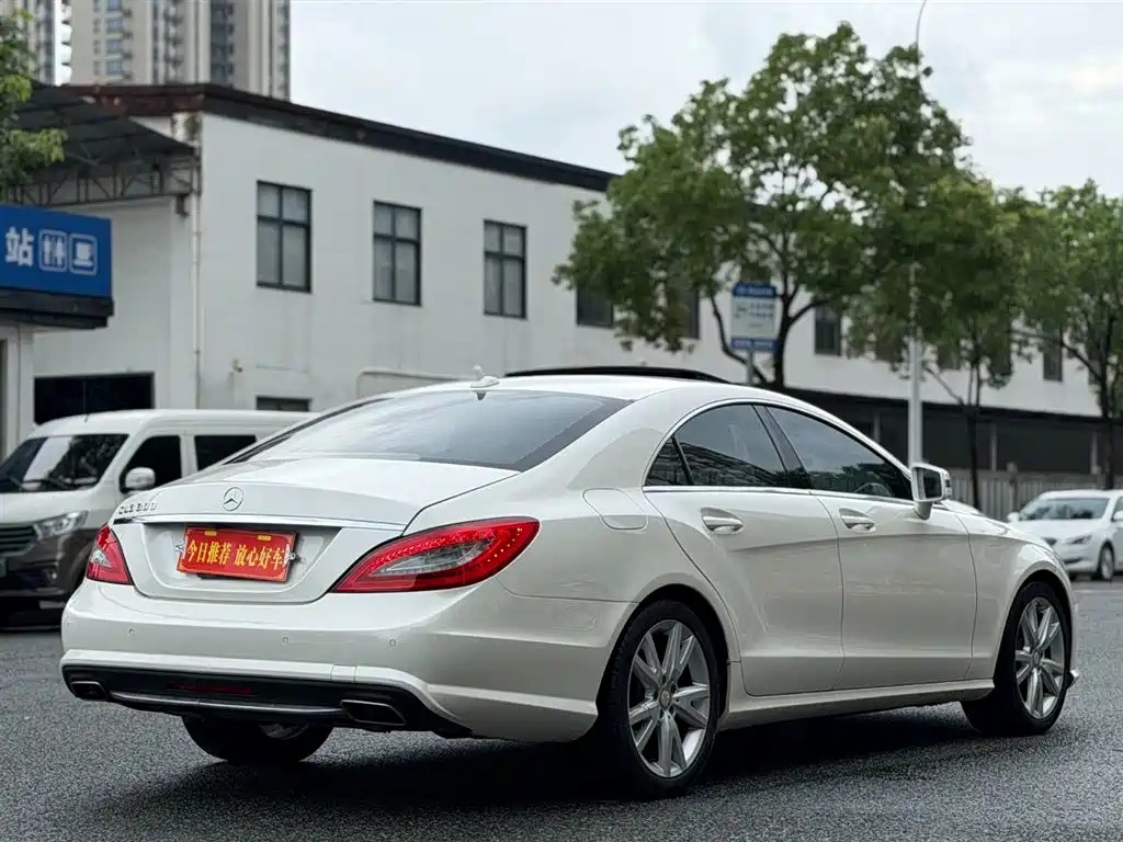 Mercedes-Benz CLS 2014 — фото 6