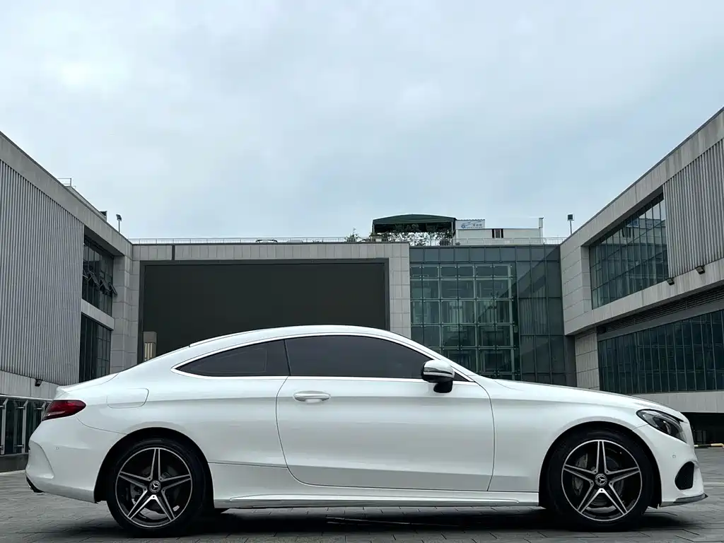 Mercedes-Benz C-Class 2017 — фото 4