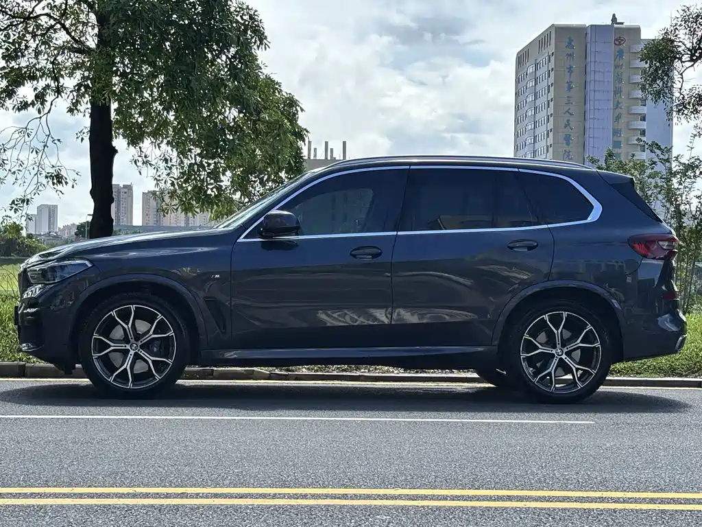BMW X5 2022 — фото 2