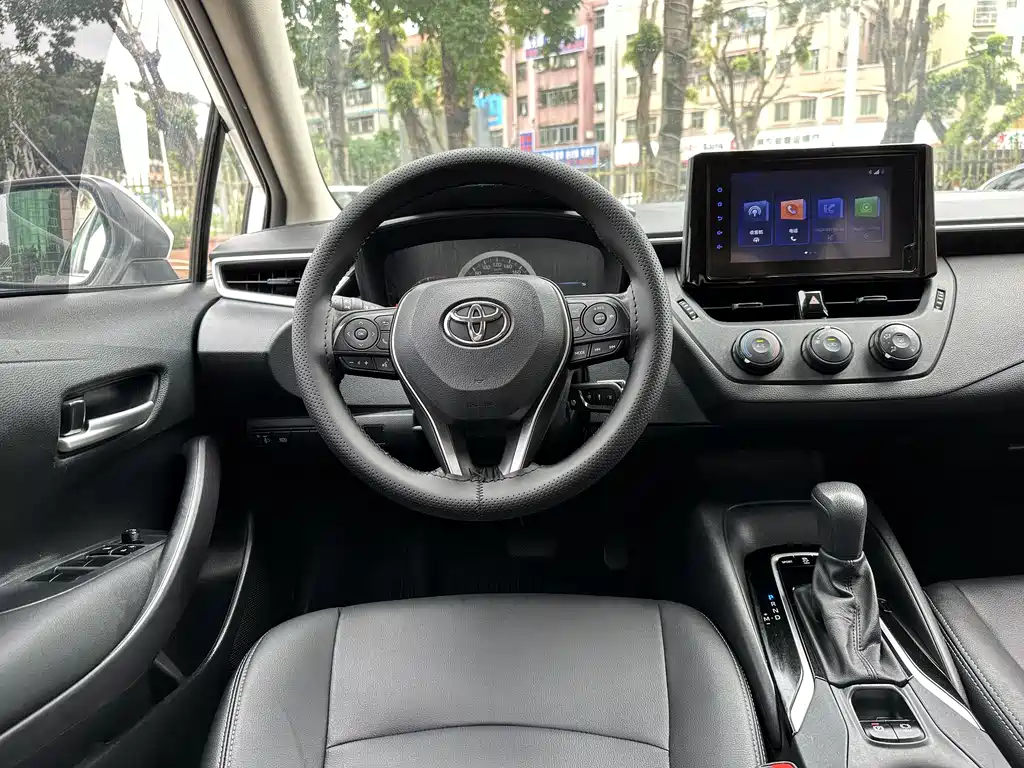 Toyota Corolla 2022 — фото 13