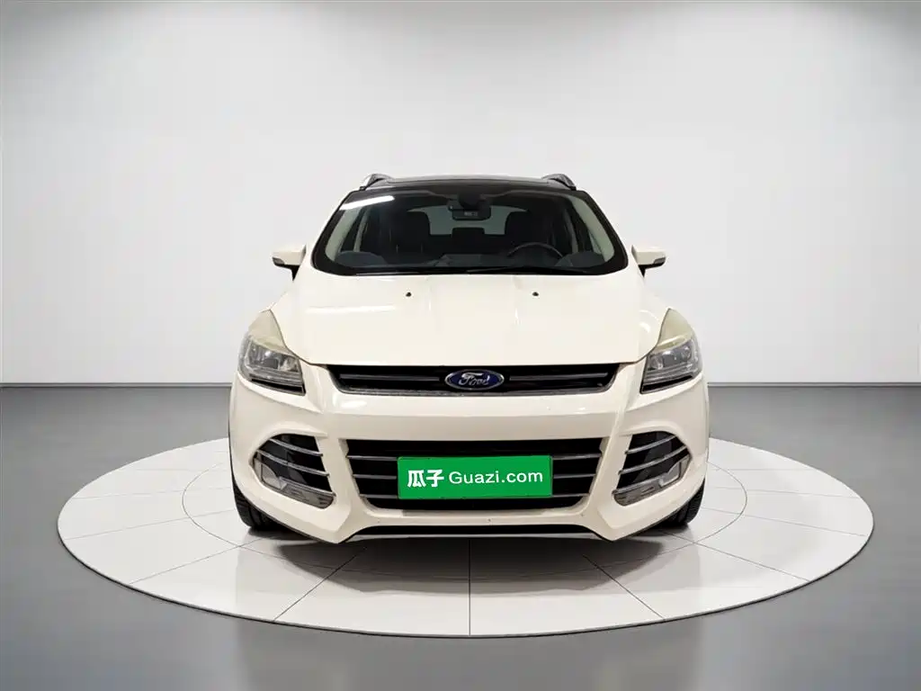 Ford Kuga 2015 — фото 24