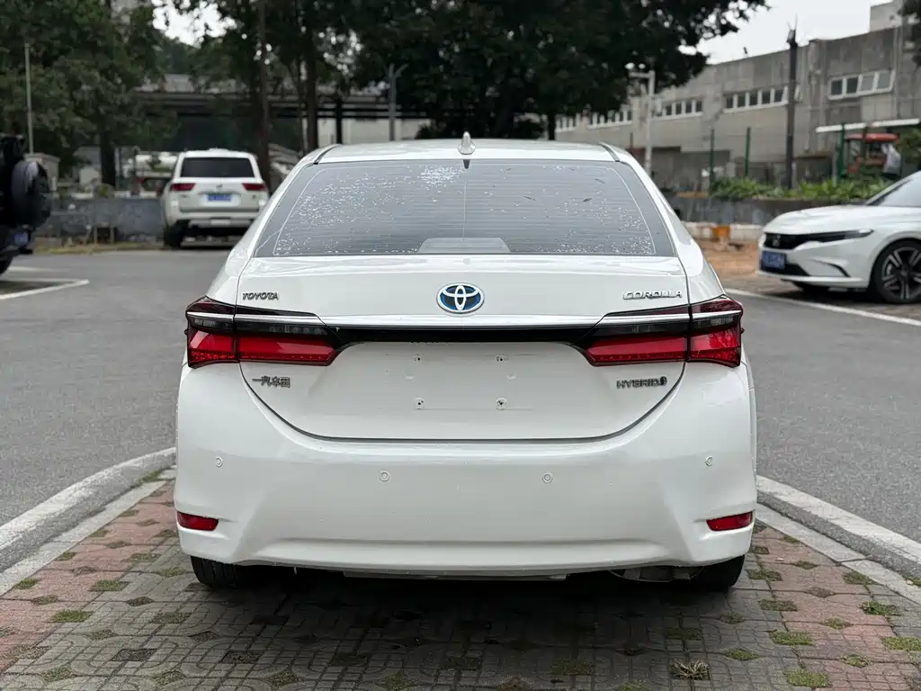 Toyota Corolla 2019 — фото 4