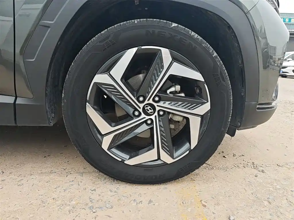 Hyundai Tucson 2023 — фото 23