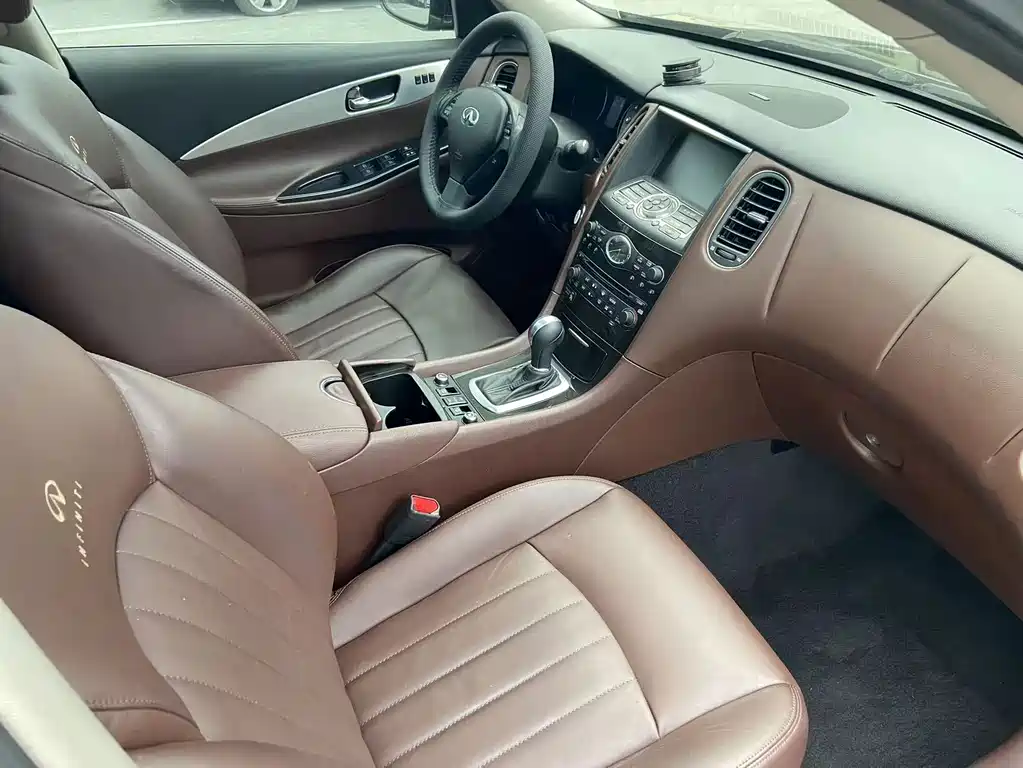 Infiniti QX50 2015 — фото 13