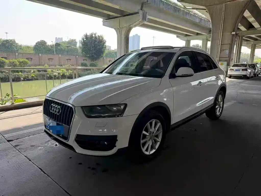Audi Q3 2015 — фото 1