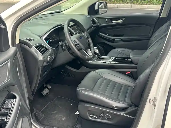 Ford Edge 2015