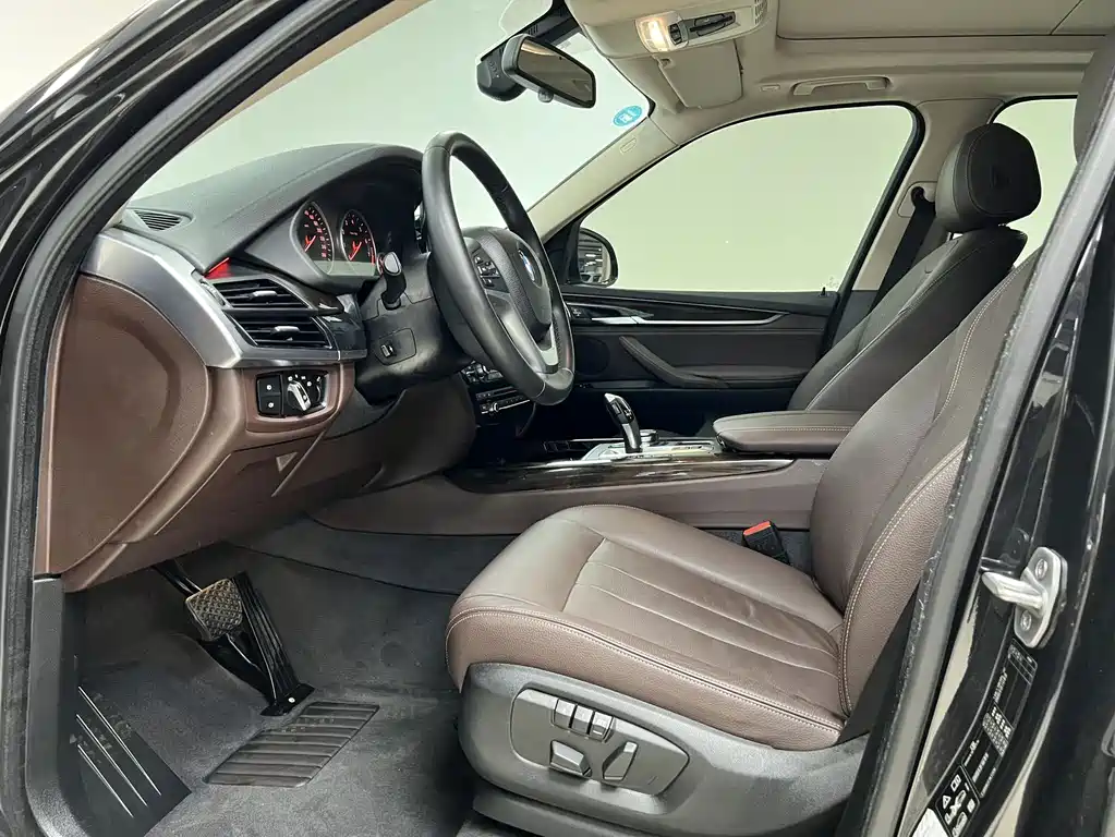 BMW X5 2016 — фото 10