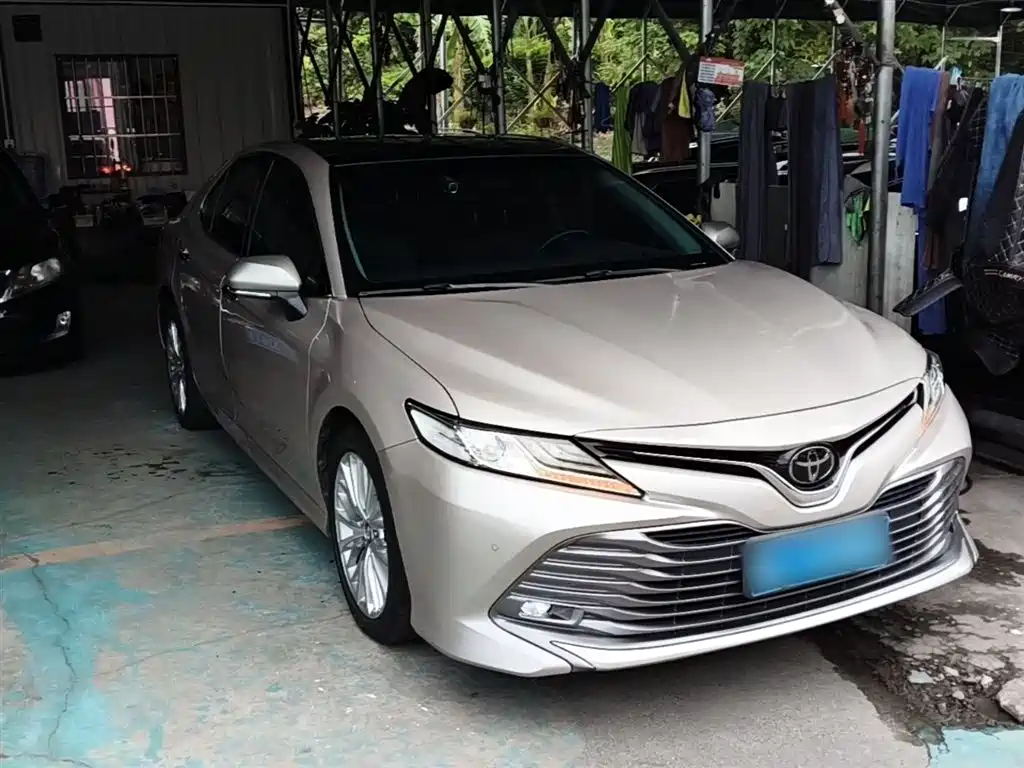 Toyota Camry 2020 — фото 4