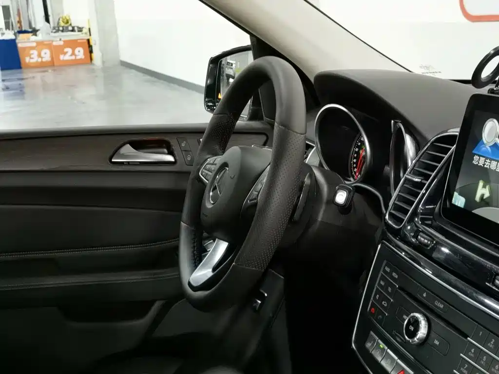 Mercedes-Benz GLE 2016 — фото 22