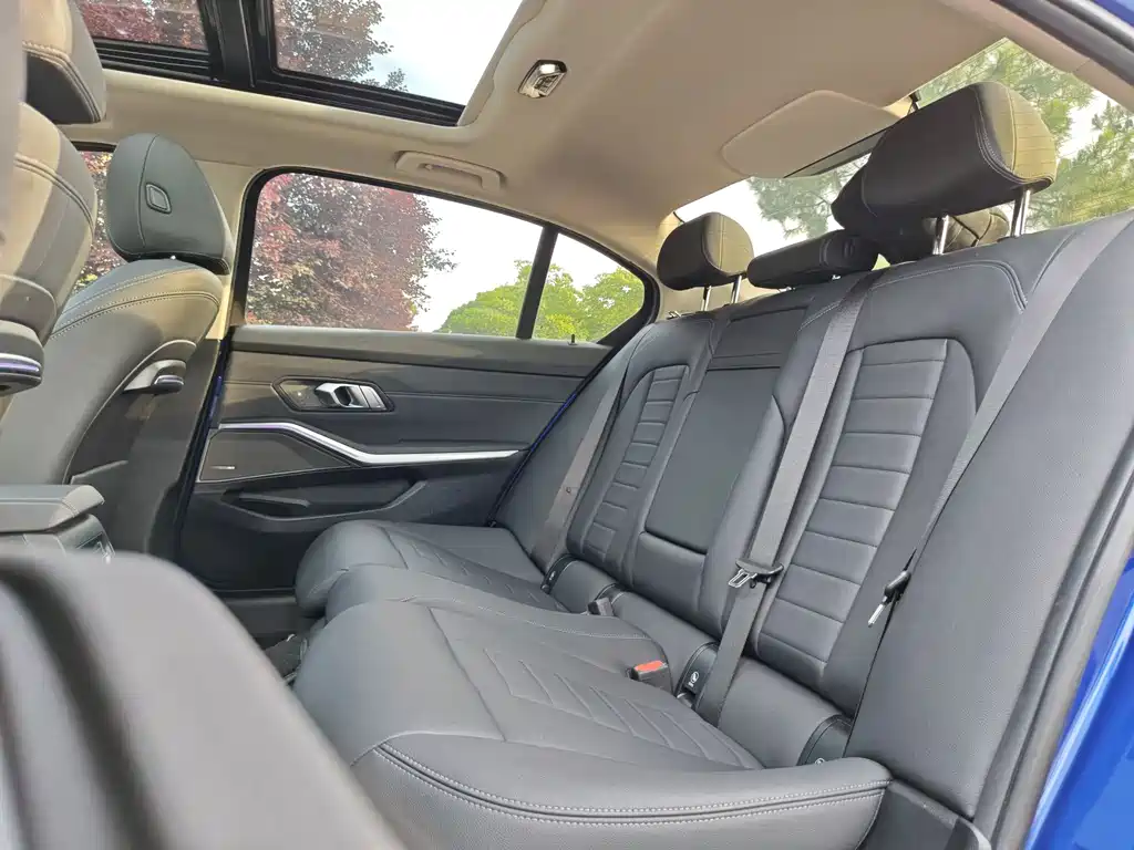 BMW 3 Series 2020 — фото 14