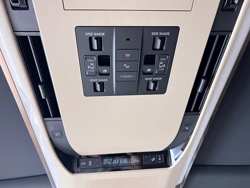 Toyota Vellfire 2024 — фото 32