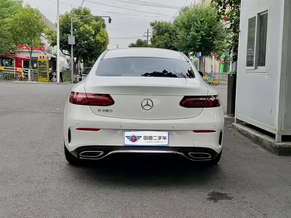 Mercedes-Benz E-Class 2021