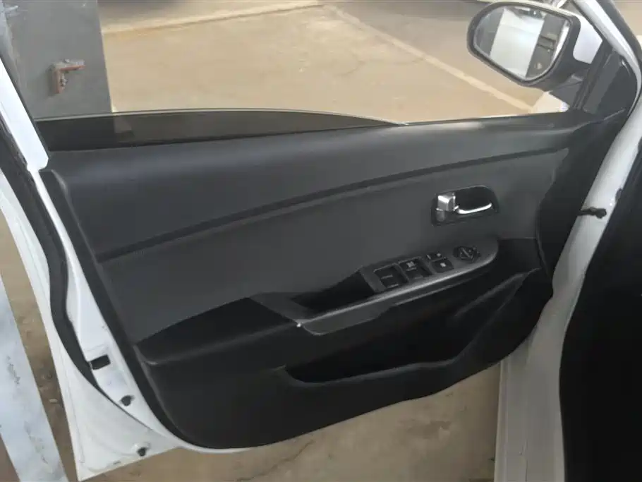 Kia K2 2016