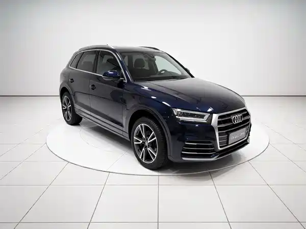 Audi Q5L 2021