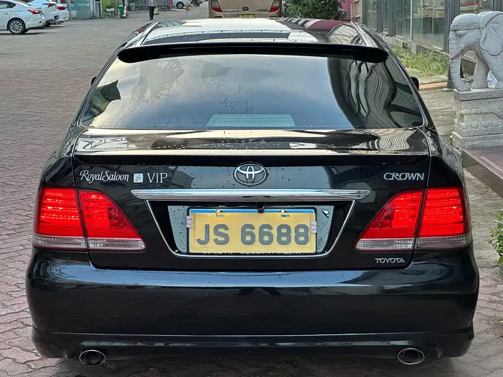 Toyota Crown 2005 — фото 10