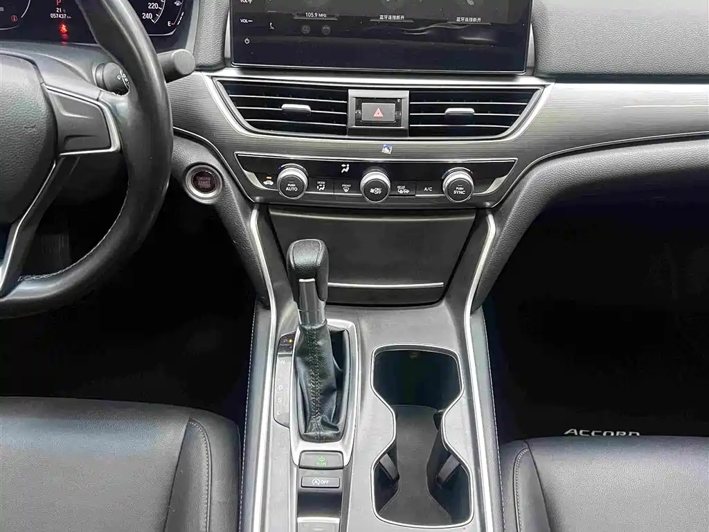 Honda Accord 2022 — фото 11