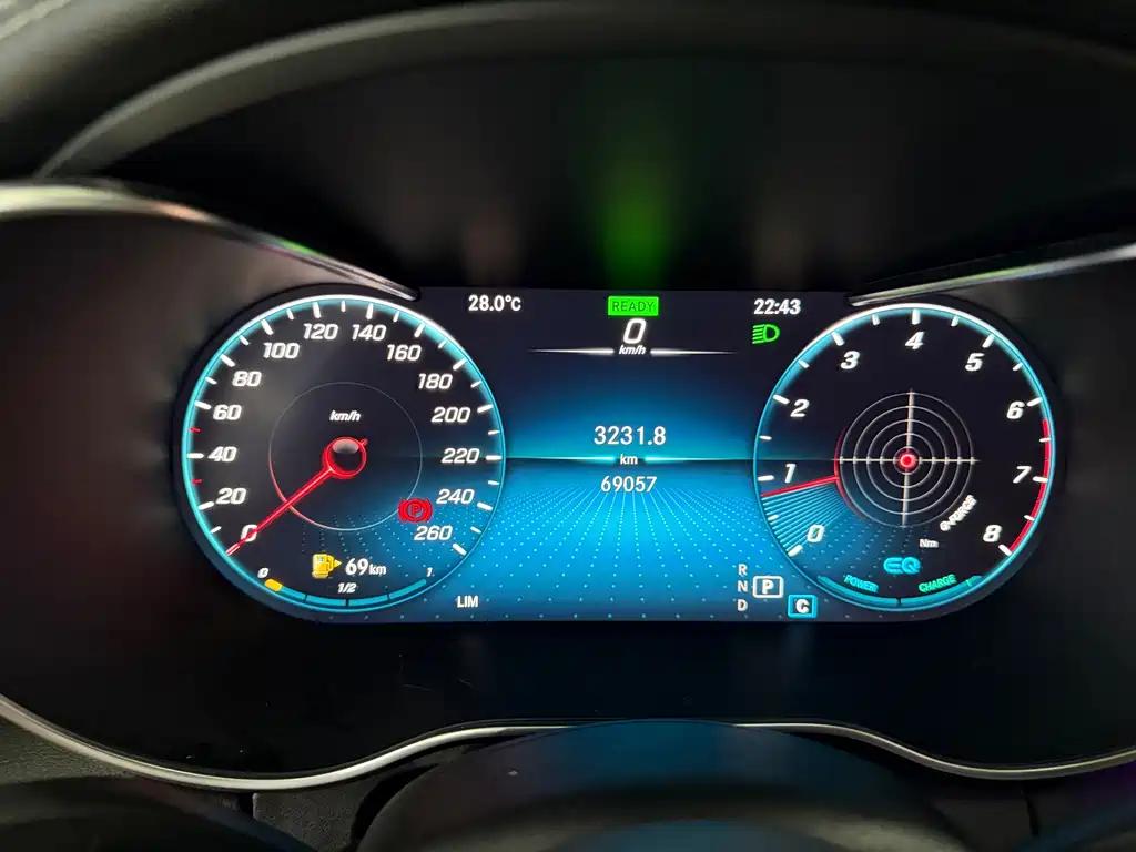 Mercedes-Benz C-Class 2020 — фото 17