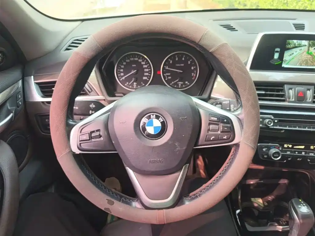 BMW X1 2017 — фото 11