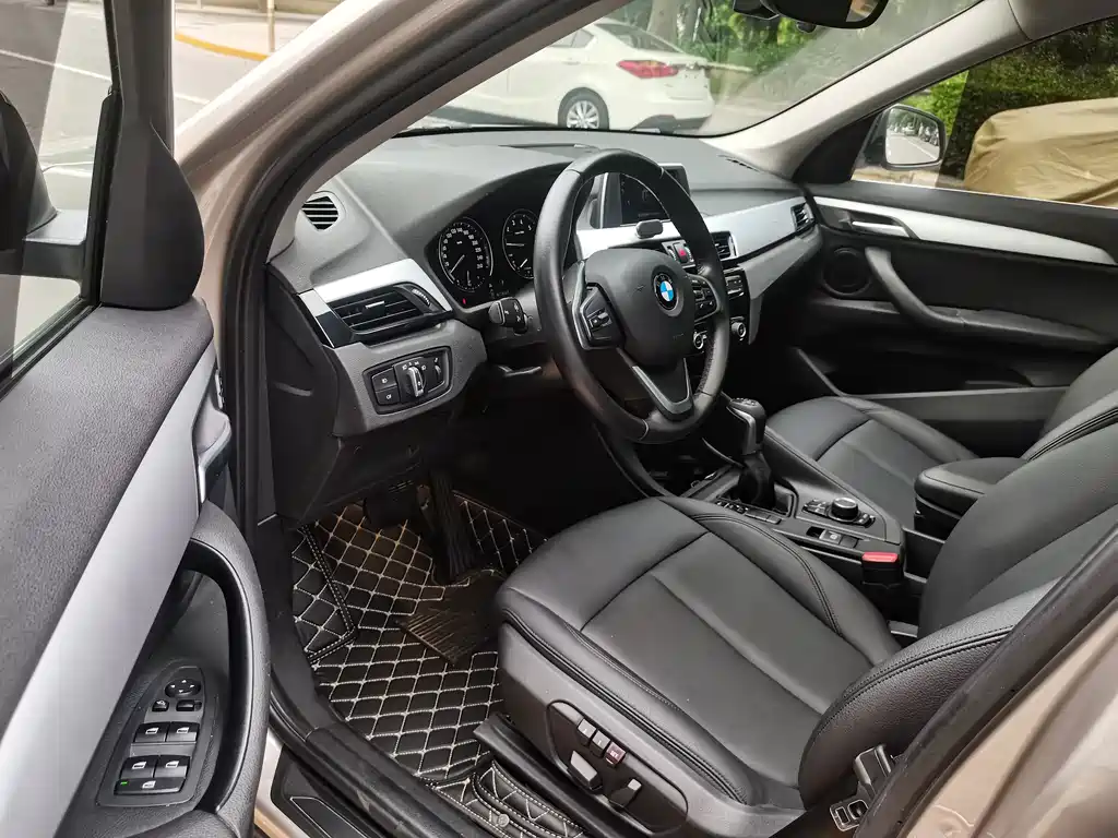 BMW X1 2018 — фото 25