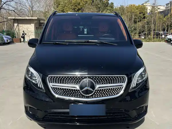 Mercedes-Benz Vito 2023