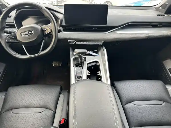 Geely Xingrui 2022
