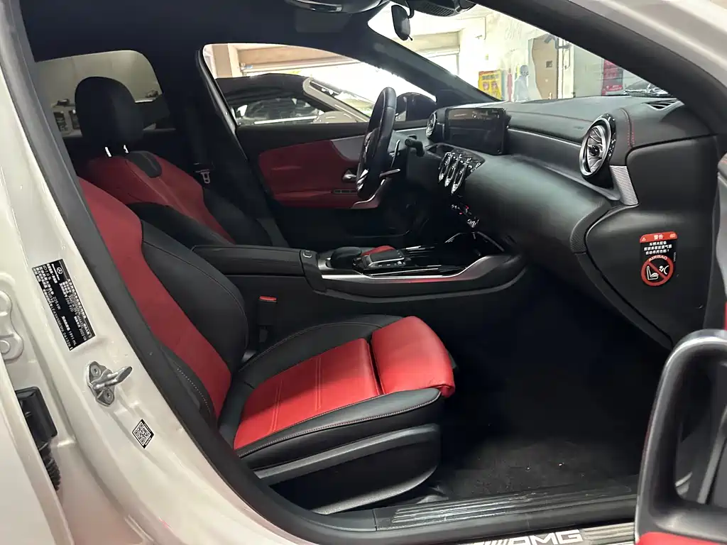Mercedes-Benz A-Class AMG 2023 — фото 13