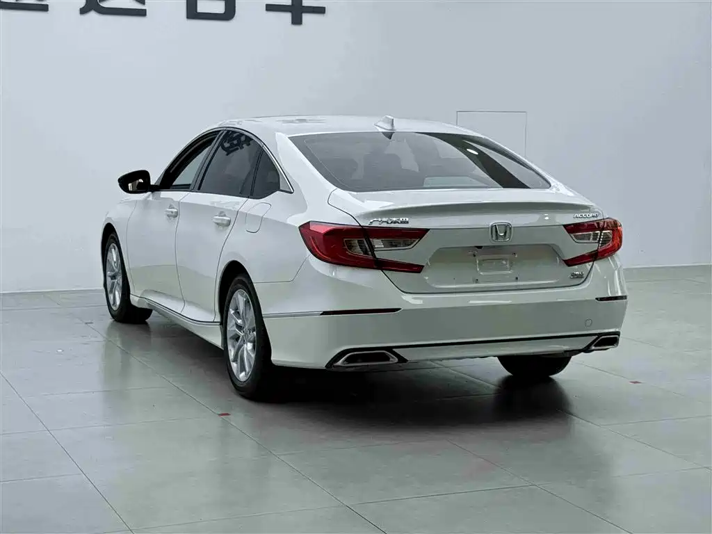 Honda Accord 2021 — фото 8