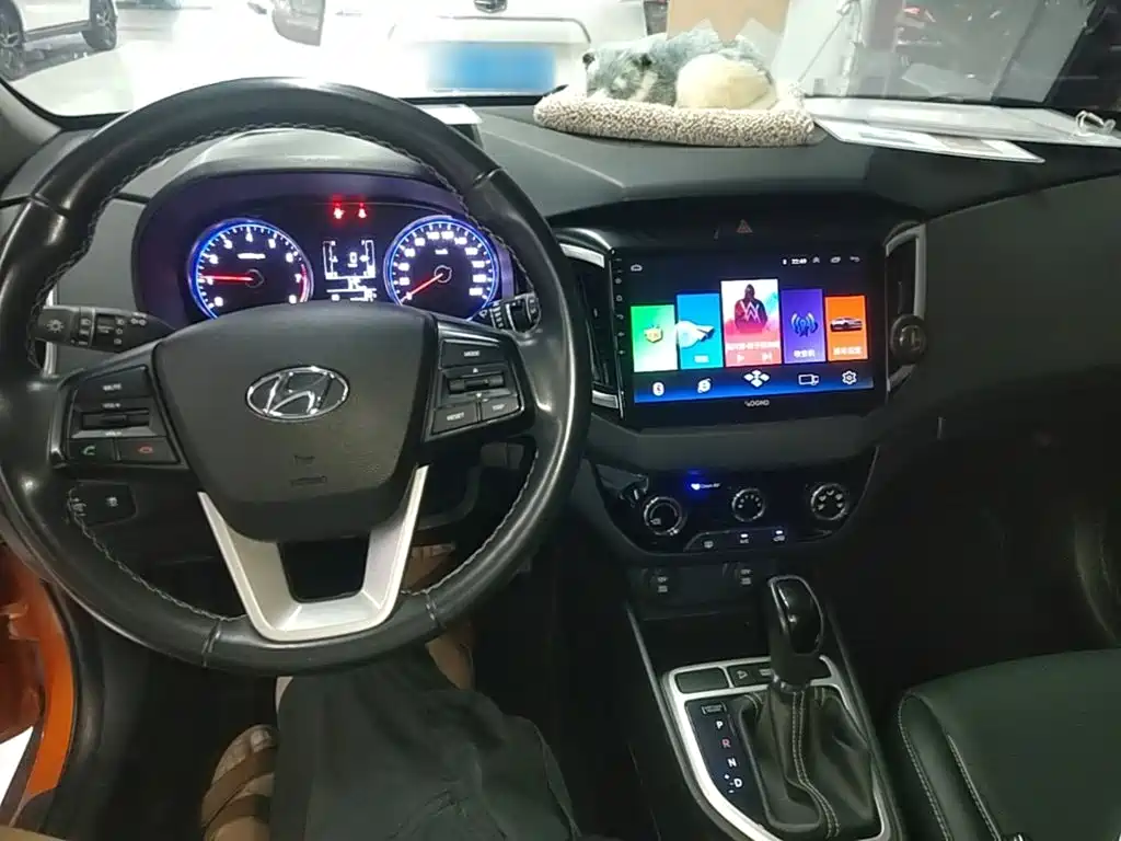 Hyundai ix25 2018 — фото 10