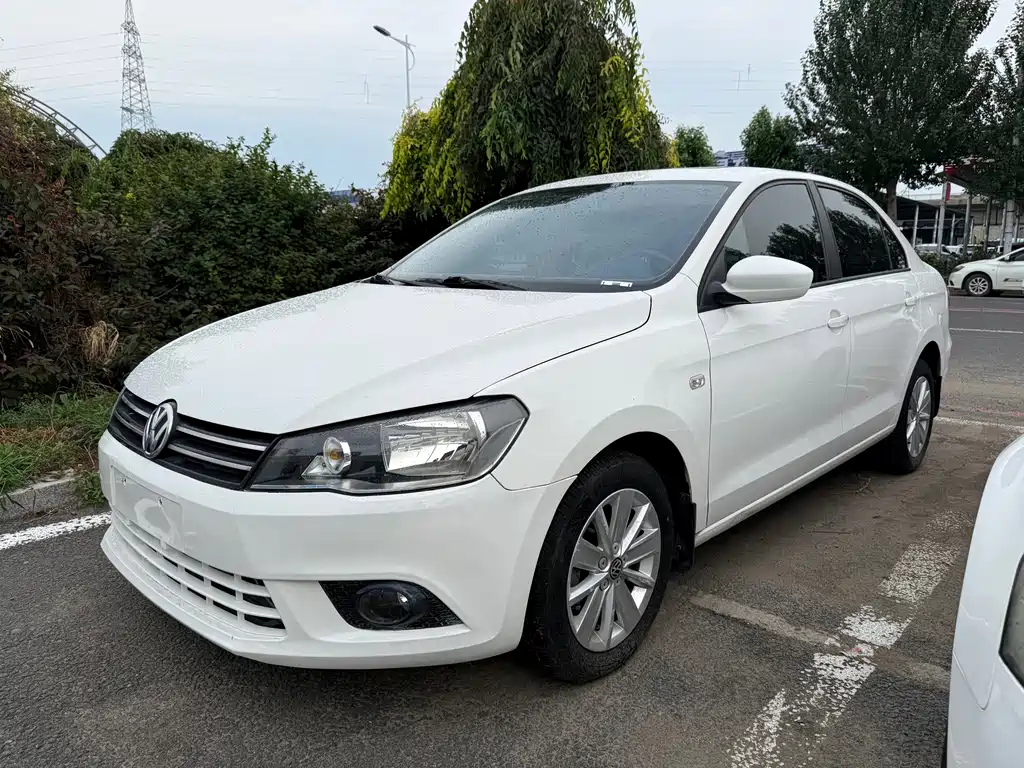 Volkswagen Jetta 2015 — фото 1