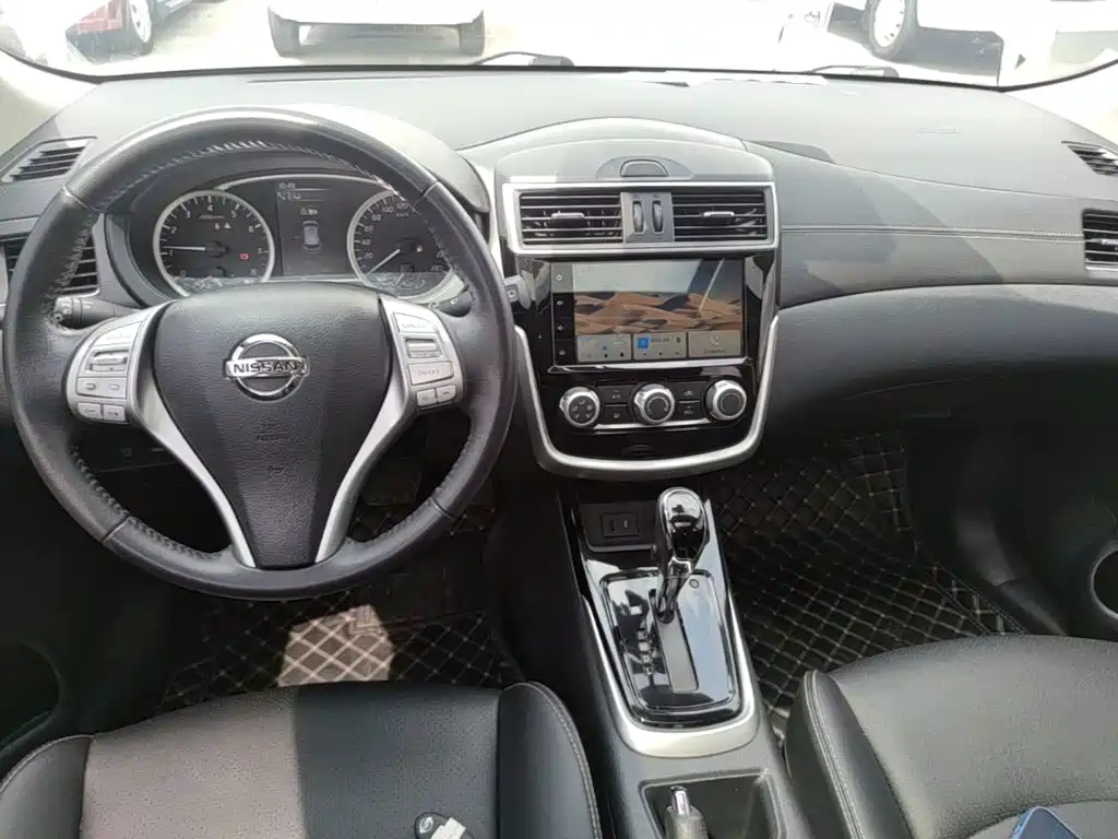 Nissan Tiida 2020 — фото 10