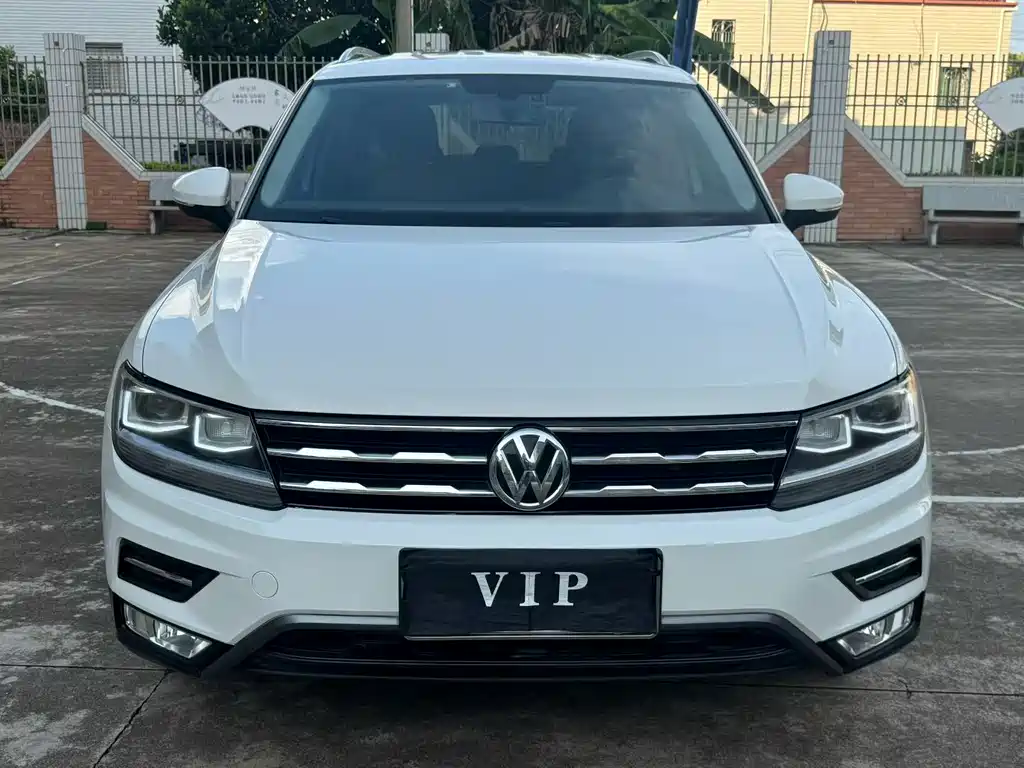 Volkswagen Tiguan L 2018 — фото 2
