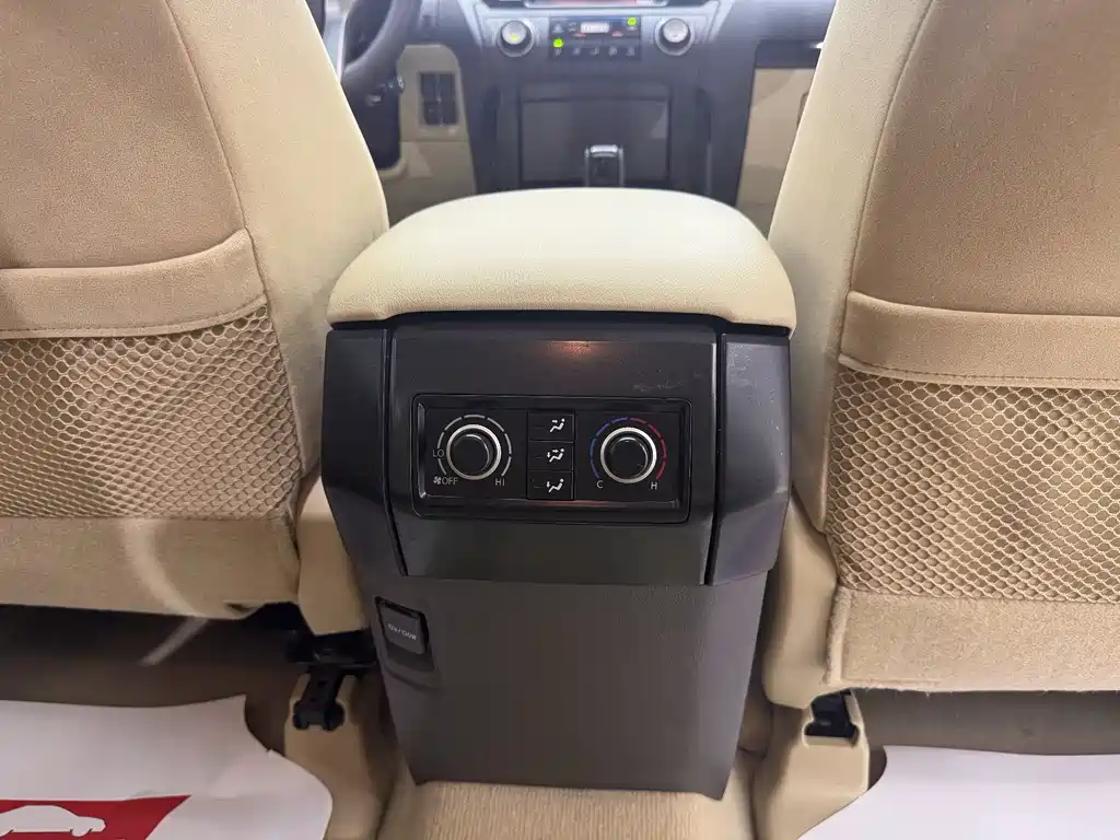 Toyota Prado 2017 — фото 16