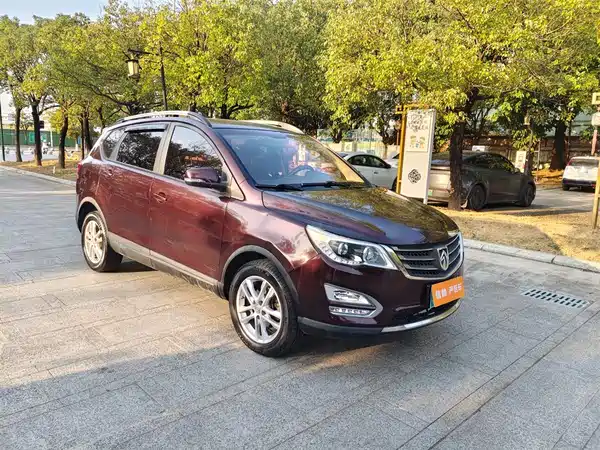Baojun 560 2015