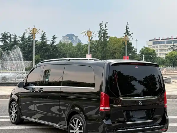 Mercedes-Benz V-Class 2022