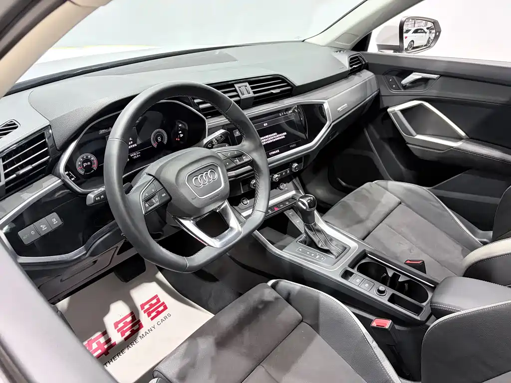 Audi Q3 2022 — фото 14