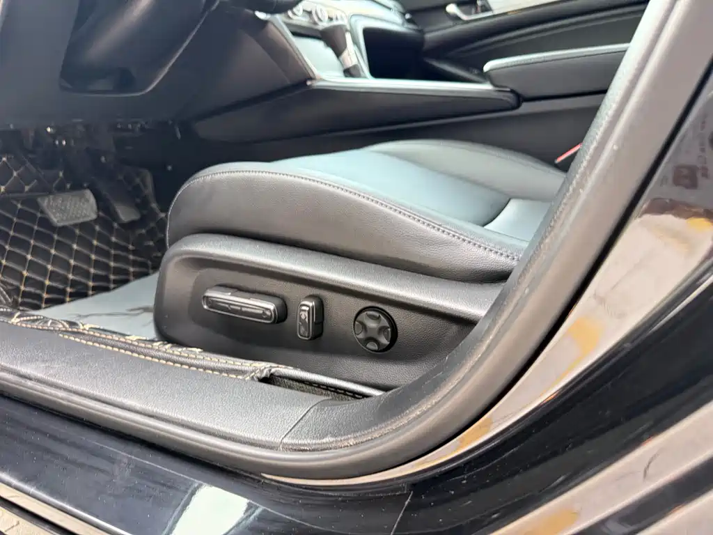 Honda Accord 2020 — фото 17