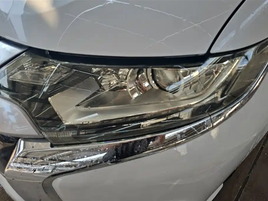 Mitsubishi Outlander 2021