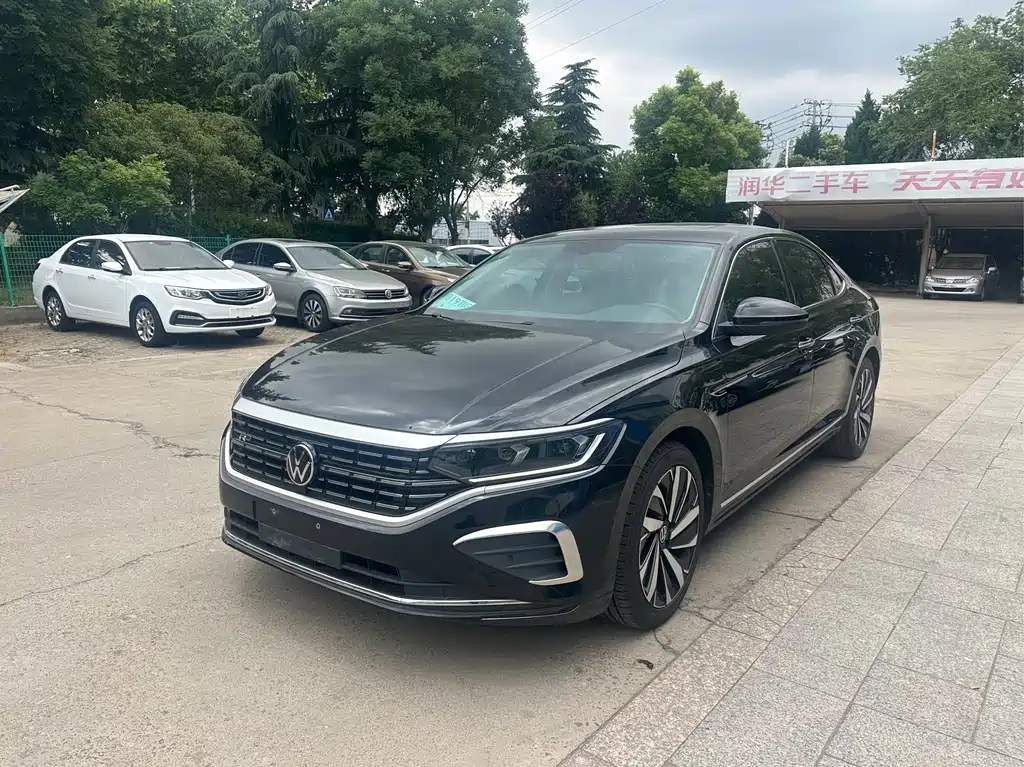 Volkswagen Passat 2024