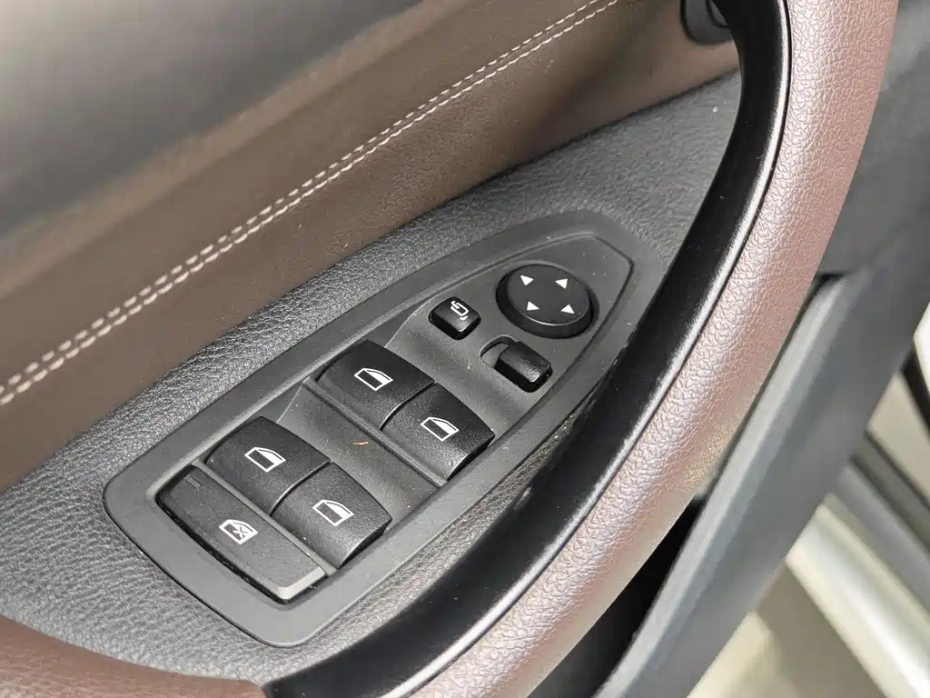 BMW X1 2018 — фото 10